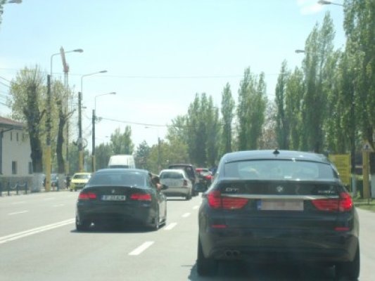 Mamaia, 1 mai teribilist: tinerii şi-au pus amprenta atât în trafic cât şi pe plajă